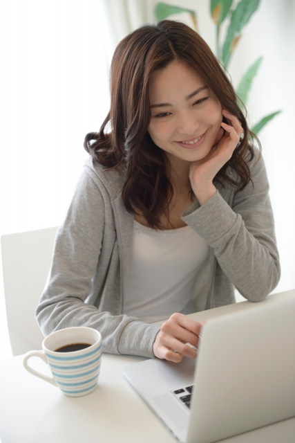 予約はメールまたはチャットをご利用ください