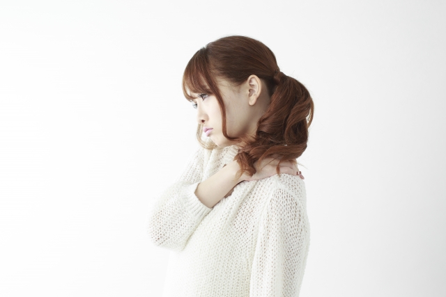 【セルフマッサージ】肩凝り・巻き肩に困ってる方、必見です！